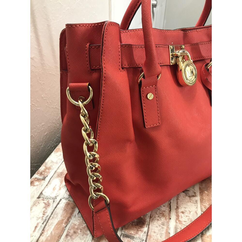 MICHAEL KORS Riley Optic RED LOCK Charm Leather Lg Satchel Chain Crossbody Bag - Picture 5 of 15